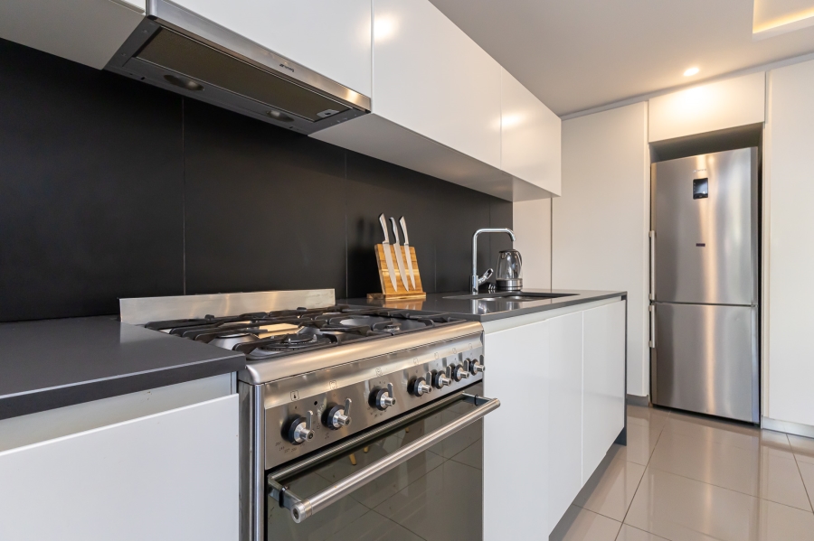 To Let 2 Bedroom Property for Rent in Sea Point Western Cape
